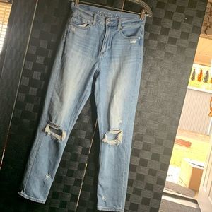 American Eagle Mom Jeans/ Size 2/ Light Washed